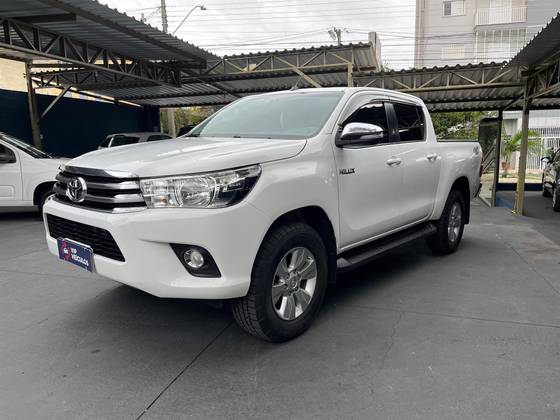 TOYOTA HILUX 2.8 SRV 4X4 CD 16V DIESEL 4P AUTOMÁTICO